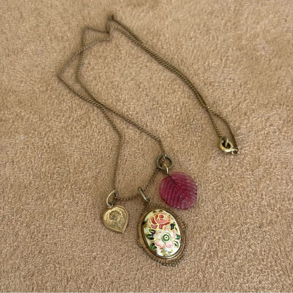 Vintage Floral Pendant Necklace with Heart and Leaf Charms